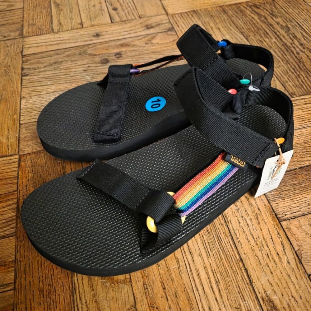 Teva Midform Pride Rainbow Men’s Unisex Size 10 Black Hiking Trail Sandals